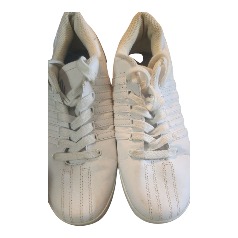 K SWISS Classic White Womens Tennis Shoes Size 6